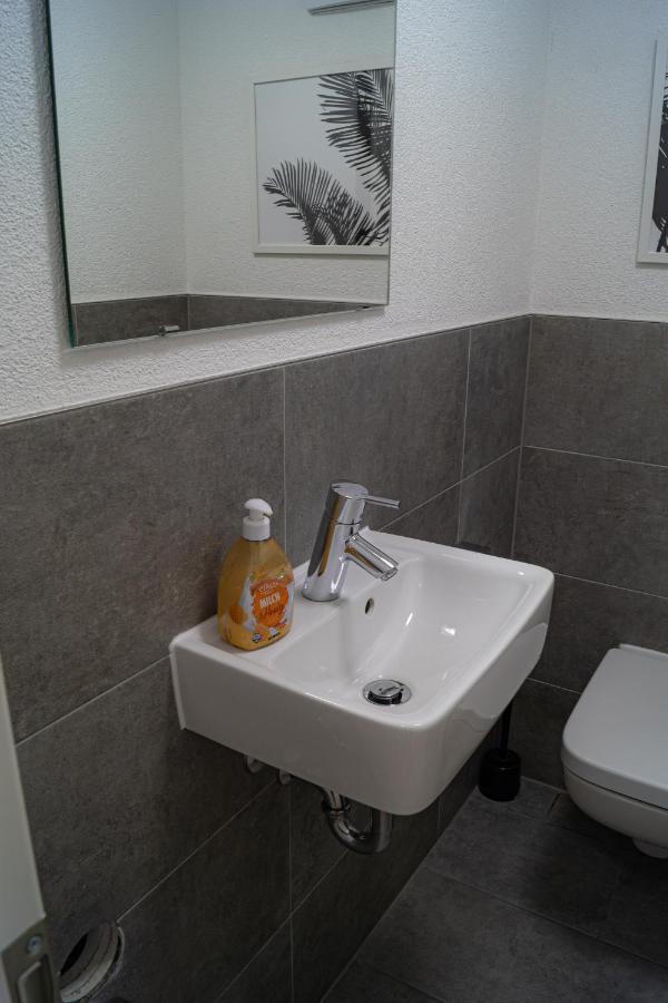 Apartmenthaus Marktstrasse Некарзулм Екстериор снимка