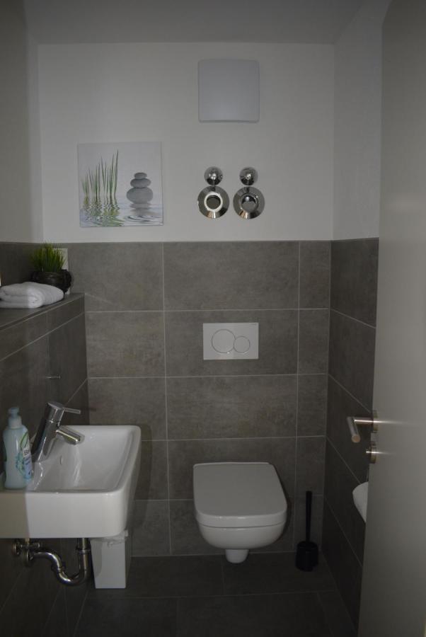 Apartmenthaus Marktstrasse Некарзулм Екстериор снимка